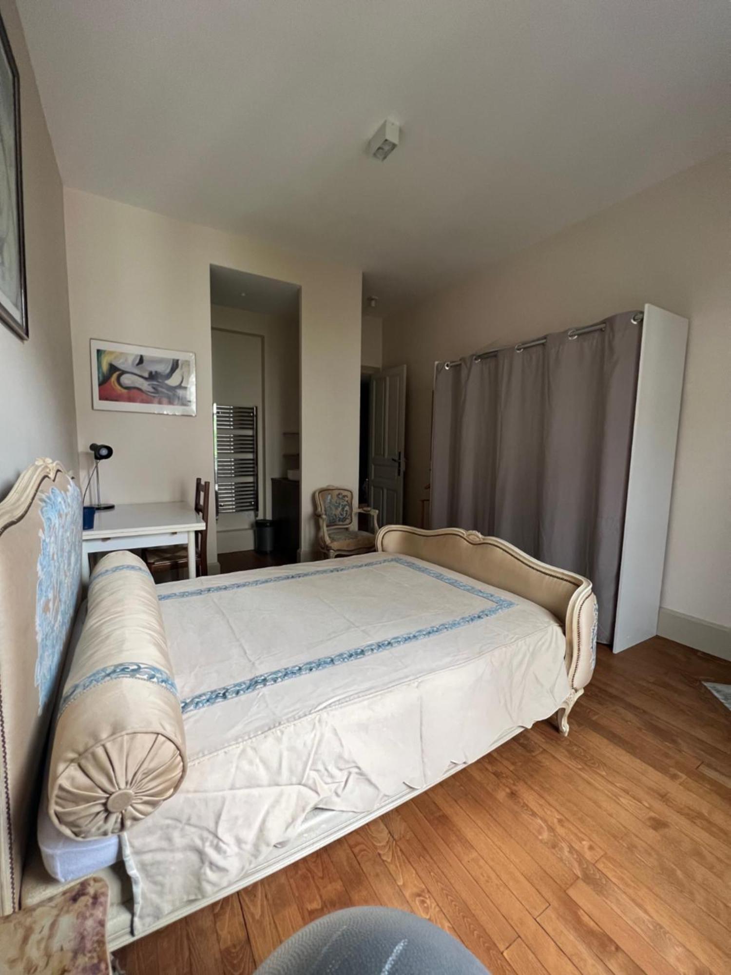 Hyper Centre ,Jolie Chambre Climatisee Avec Parking Securise Gratuit 클레르몽페랑 외부 사진